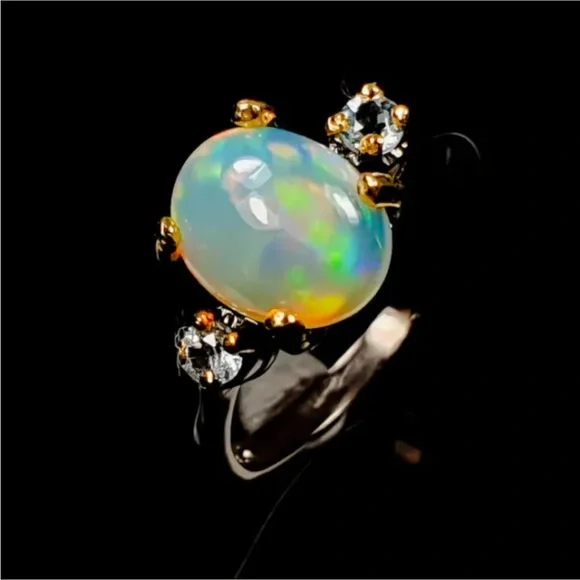 Elegant Majestic Fiery Opal Ring